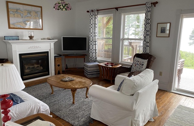 Sunset Dunes Waterfront Cottage