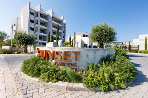 Sunset Gardens - Holiday Apartments - by TLV Living