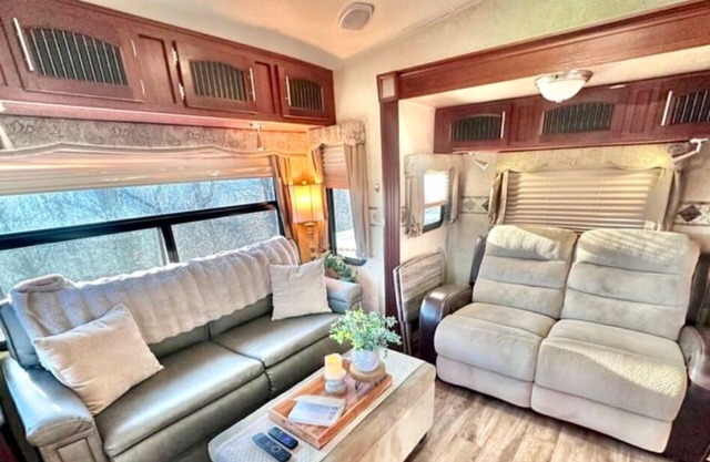 Sunset Glamper , Inground Pool, Pet Friendly