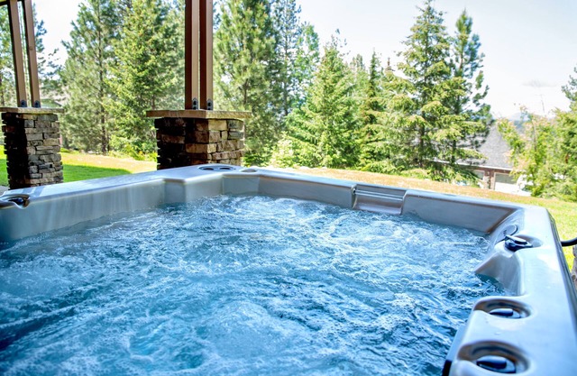 Sunset Hill - Hot Tub by the Lake