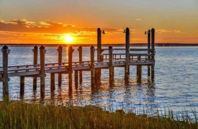Sunset Island Paradise