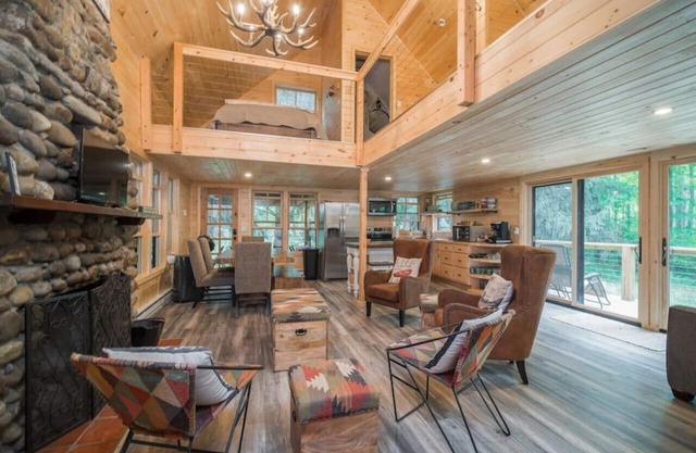 Sunset Lake Cabin in Ripley, NY