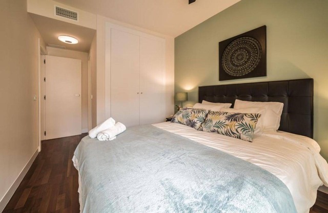 Sunset Malaga Apartments - La Serna