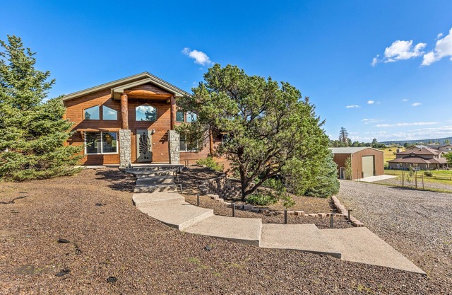 Sunset Ranch 🌅 Views Views Views with Private Pickelball Court