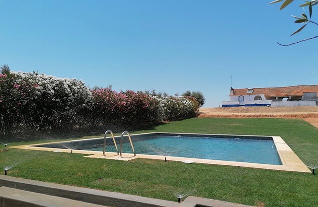 Sunset Red Villa, Wifi, Terrasse, Schwimmbad