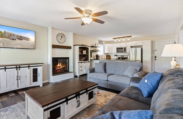 Sunset Spectacular – Waterfront & Indoor Pool!