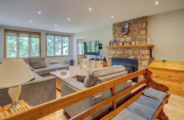 Wunderschönes Cottage am Wasser im Herzen des Big Rideau Lake