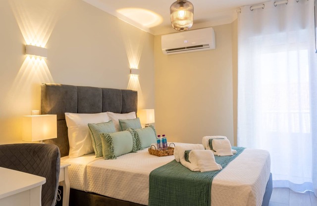 SunsetRiver Guesthouse