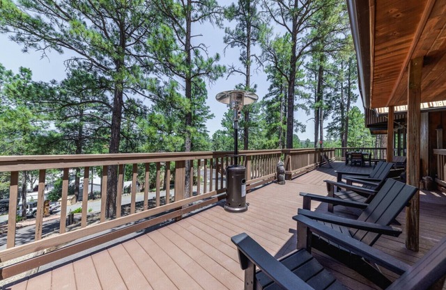 Sunsets & Lattes: Hot Tub/Decks/Views/Mtn Luxury