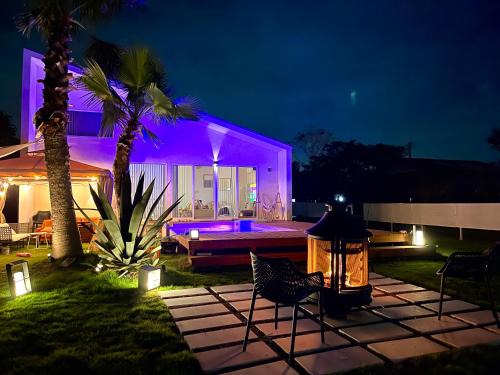 Sunshine pool villa1新筑カリフォルニア芝生プライベートサウナBBQドッグランゴルフ