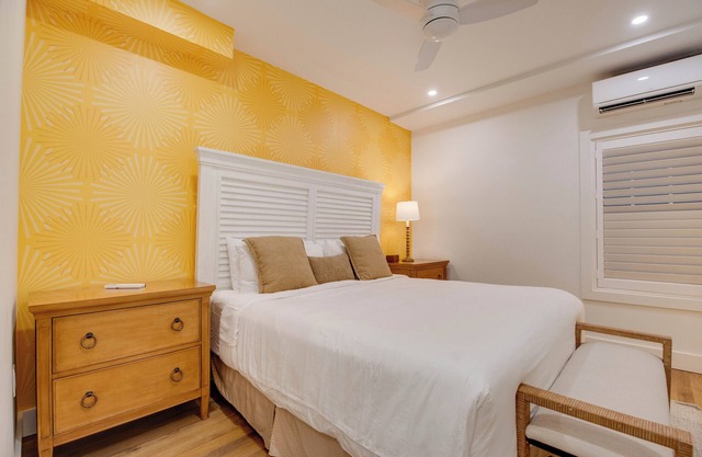 Sunshine State at Custom House Inn | Bright Studio on Duval Street!