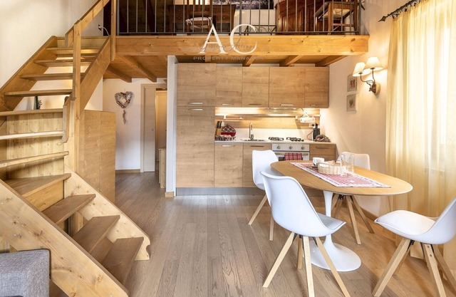 Sunshine - Zwei Schlafzimmer Wohnung, Schläft 4