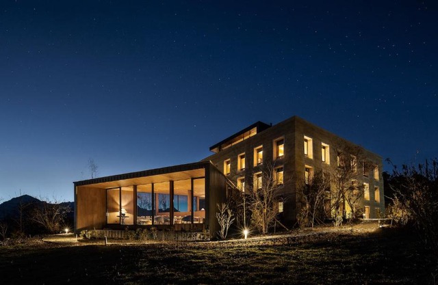 Sunyata Hotel. Deqin Meili