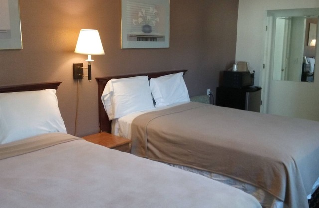 Super 54 Inn