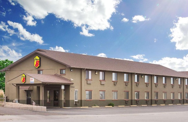 Super 8 by Wyndham Colby