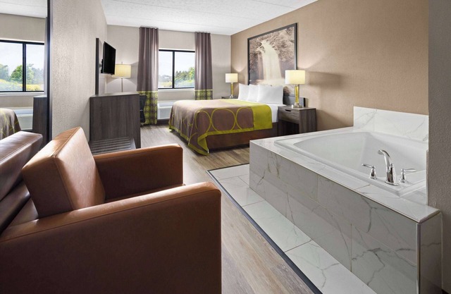 Super 8 by Wyndham Henrietta/Rochester Area