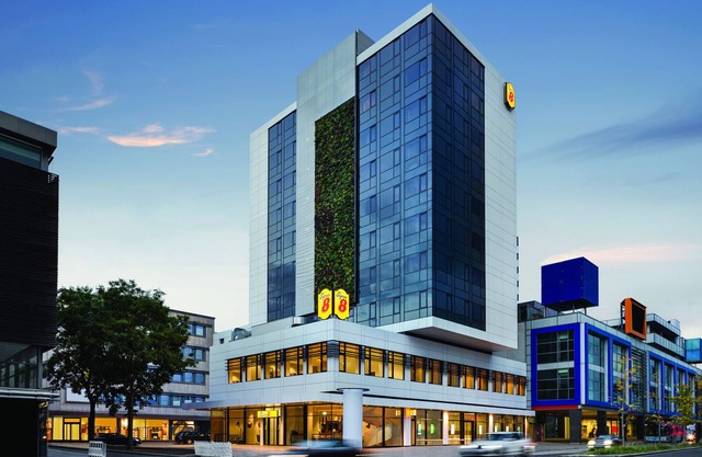 Super 8 by Wyndham Koblenz