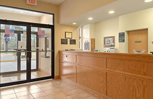 Super 8 by Wyndham Pascagoula