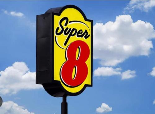 Super 8 by Wyndham Rockford South