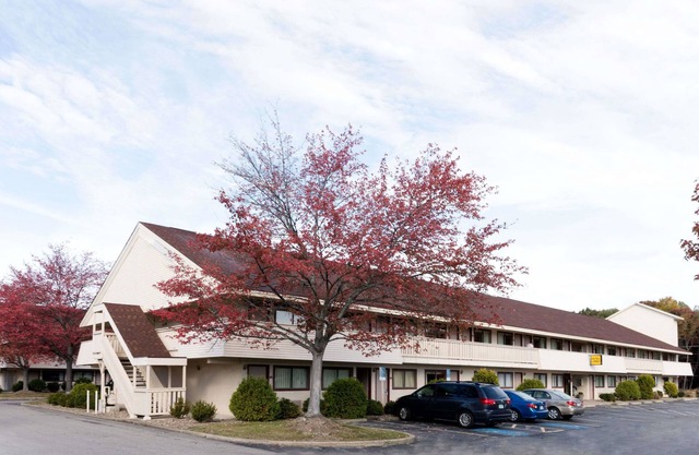 Super 8 by Wyndham Strongsville/Cleveland