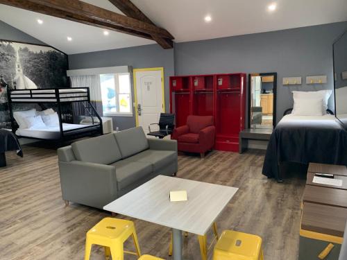 Super 8 by Wyndham Sturbridge