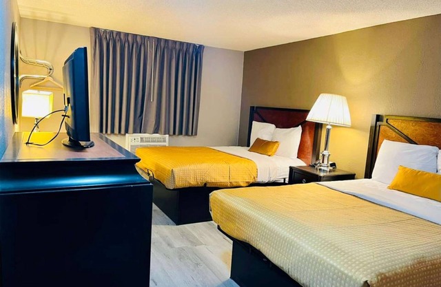 Super 8 by Wyndham Benton Harbor - St. Joseph