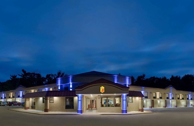 Super 8 by Wyndham West Greenwich/Providence
