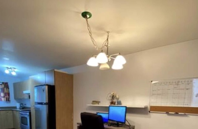 Super Comfortable & Spacious, PRIVATE 1 Bedroom Apartment