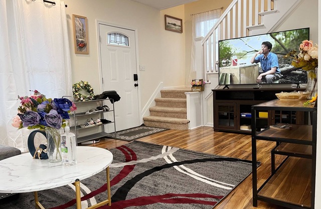 Super Cute & Dreamy Home With 65”TV, AC, Grill and everything