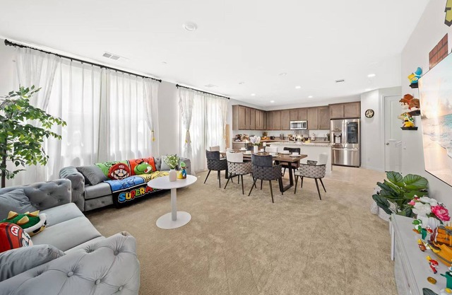 Super Mario/5BD/3BA/7BEDS/3TVS/Near Airpot/Clean