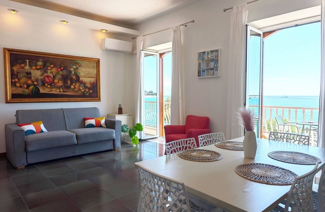 SUPER Ansichten & Astonishing Wohnung mit Meerblick
