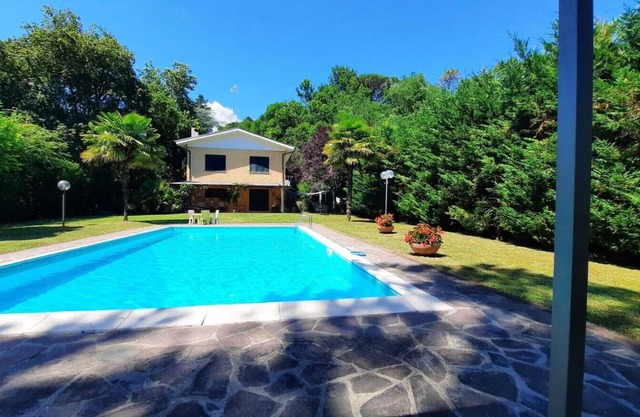 Super Villa met 5 Slaapkamers, max 10 Pers, Groot Privé Zwembad & Heerlijke Tuin