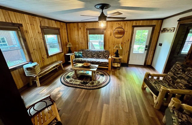 Superb 2-bedroom house with Adirondack style in Cranberry Lake
