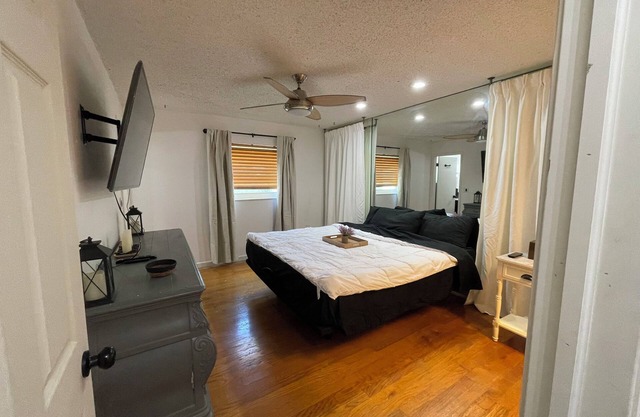 Superb cottage with AC and pool in Palm Harbor