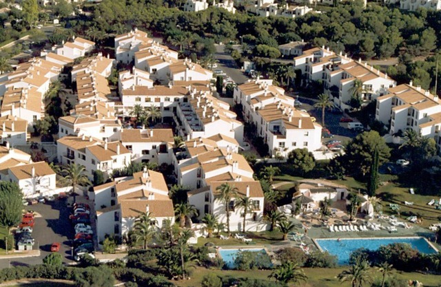 NEU FÜR DIE JAHRESZEIT 2020. Hervorragende 3-Bett-Wohnung im luxuriösen La Manga Golf Resort.