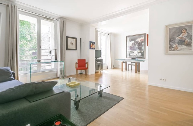 Hervorragendes, 49 m² großes Studio in Neuilly sur Seine in der Nähe des Geschäftsviertels La Défense