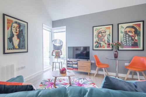 Superb Central Apt With Parking