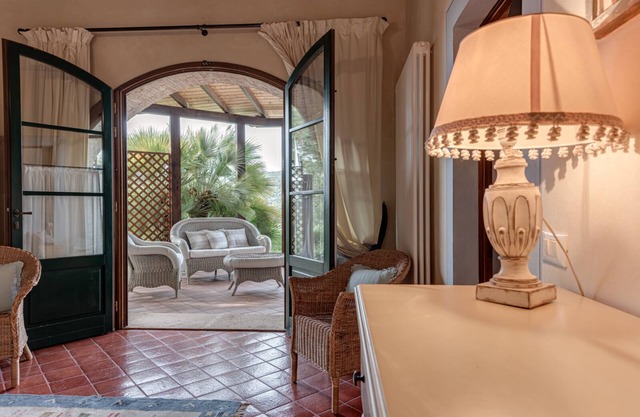 Fantastisches Ferienhaus mit privater Terrasse, Panoramapool und Wi-Fi Wi-Fi