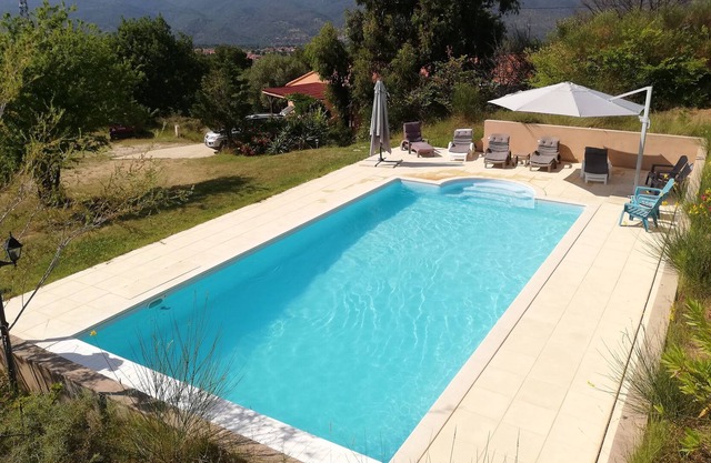 Chateau / Country House