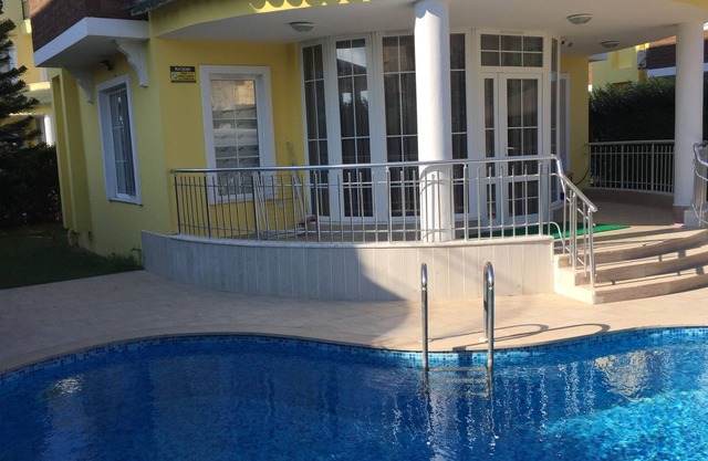 Superb private villa nearby the sea