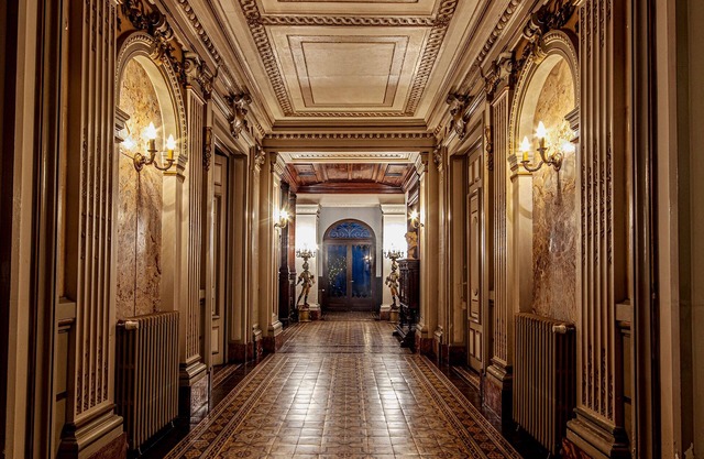 Superb romantic 8-bedroom chateau with AC and WiFi in the south of France