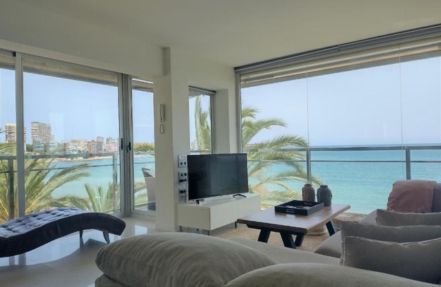 Superb Sea View Apartment Alicante