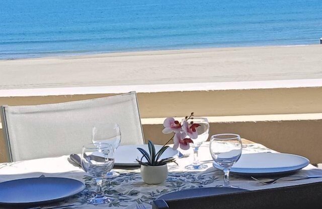 Superbe T2 Moderne,wifi, Climatisé Face Mer, Piscine et Parking