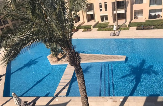 Superior Apartment mit privatem Strand und 160 Meter langem Pool!