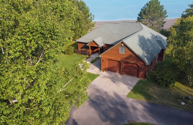 Superior Retreat: Discover Waterfalls, Wildflowers & Fresh Adventures This Spring