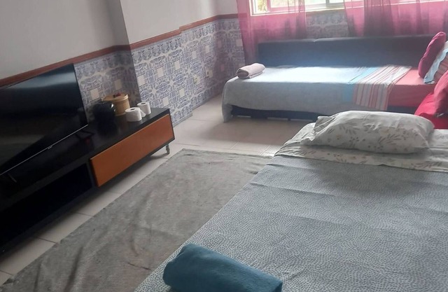Superior Room 3 In Sintra Massamá Next To Train Station
