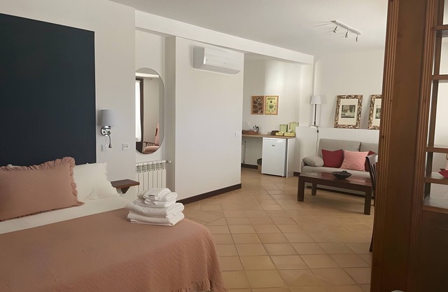 Studio 'Biblioteca' mit gemeinsamer Terrasse, Wi-Fi und Klimaanlage