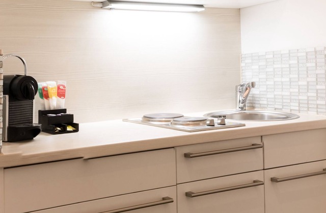 Superior Suite Balkenkonstruktion by Helvetia Suites