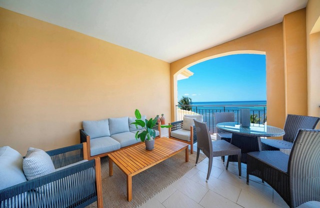 Condo Surf 405 - Beachfront Oceanview 3 BR Luxury - At El Faro Condos
