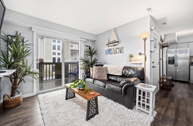 Surf Crest 101 - Pet Friendly Condo in a Great Downtown OCMD Location!